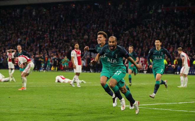 开云官网-加拿大完胜乌拉圭,德利赫特完成帽子戏法的简单介绍