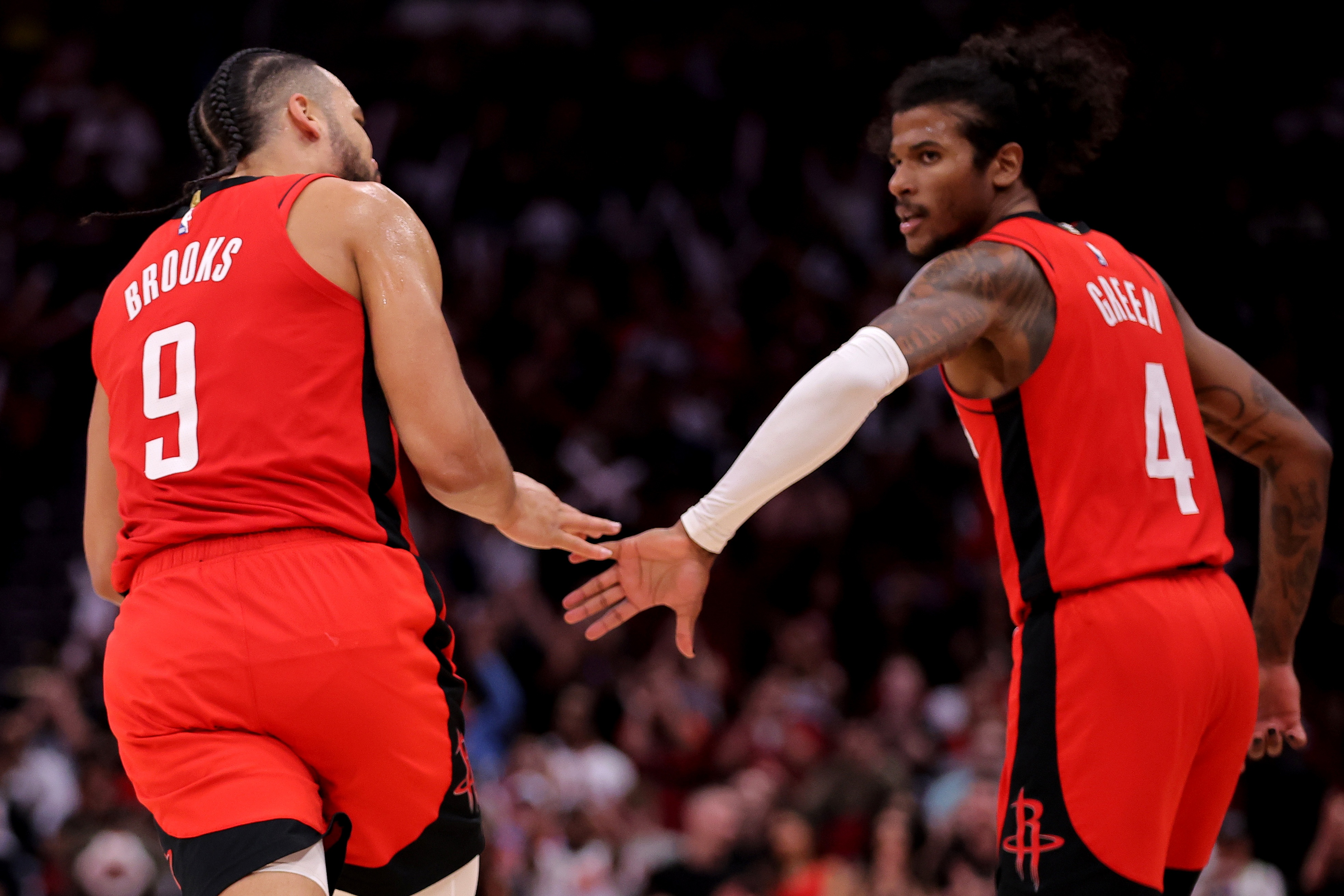 法国男篮横扫勇士，丹尼·格林送出助攻的简单介绍