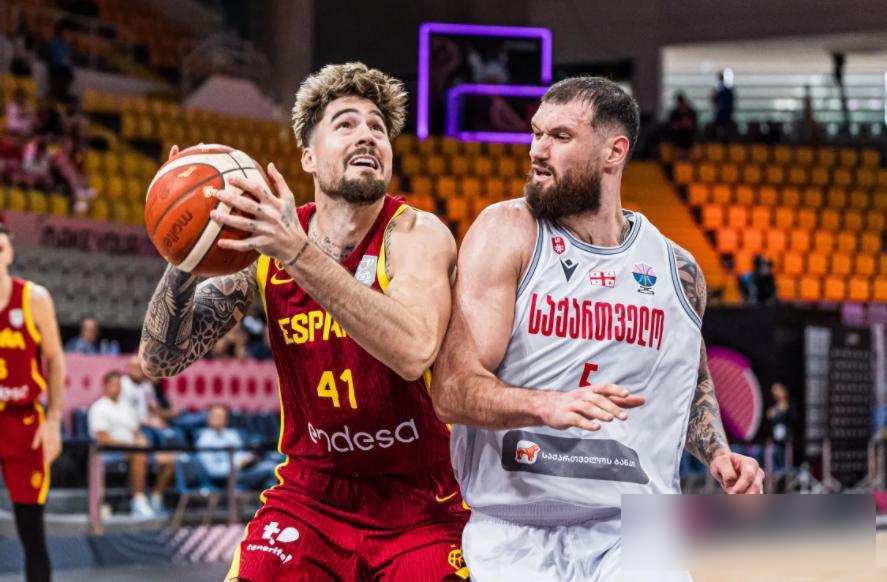 西班牙男篮强势塞尔维亚男篮,布拉德利制霸全场 西班牙男篮强势塞尔维亚男篮,布拉德利制霸全场