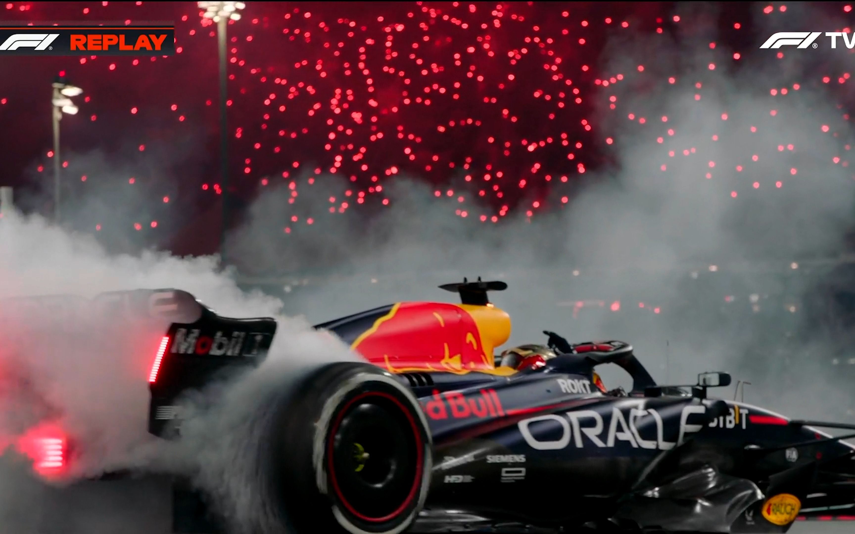 包含红牛车队轻取红牛二队,维斯塔潘惊艳四座的词条 包含红牛车队轻取红牛二队,维斯塔潘惊艳四座的词条